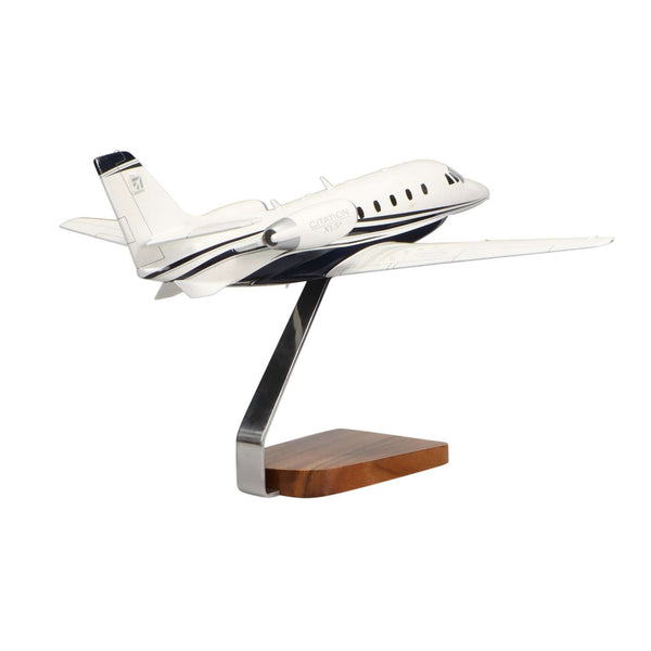 Cessna® Citation XLS+ Clear Canopy Large Mahogany Model